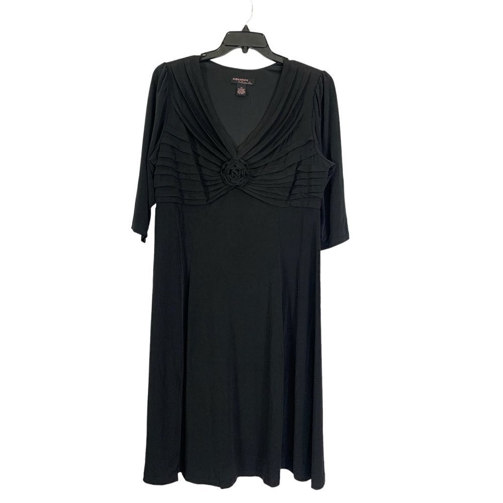 Robbie Bee Women's Black 3/4 Sleeve Evening Dress